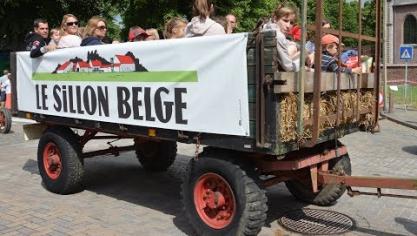 Plus de 180 tracteurs anciens rassemblés à Céroux (photos et vidéos)