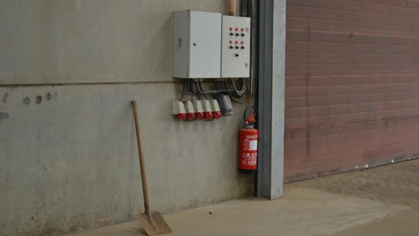 Les extincteurs doivent être facilement accessibles et placés en des endroits stratégiques, à hauteur d’homme.