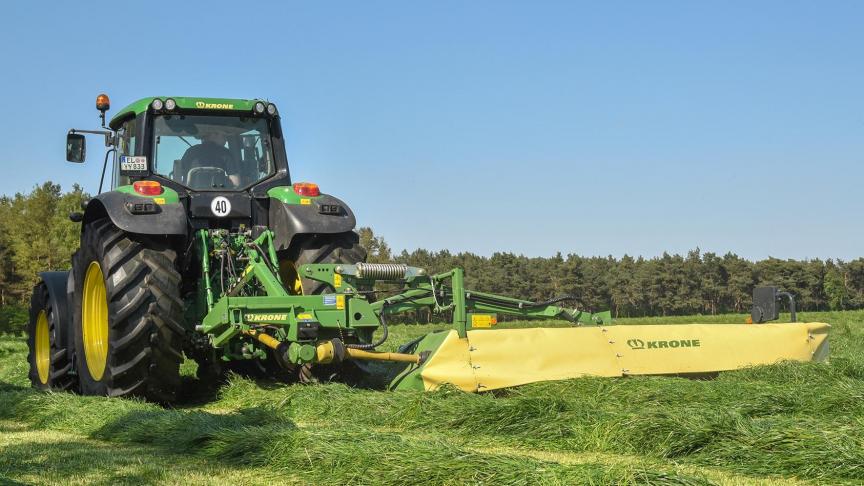 L’EasyCut R 400, c’est une largeur de travail de 4,04
m.