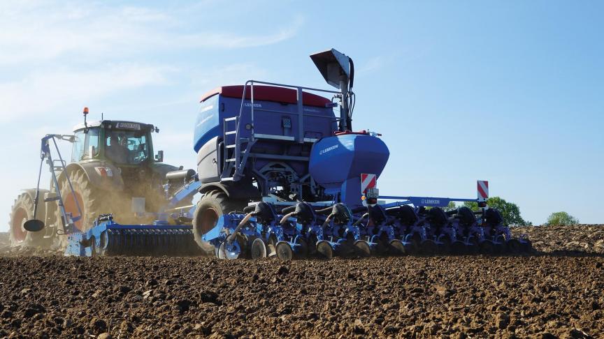 LEMKEN_Solitair25_Azurit