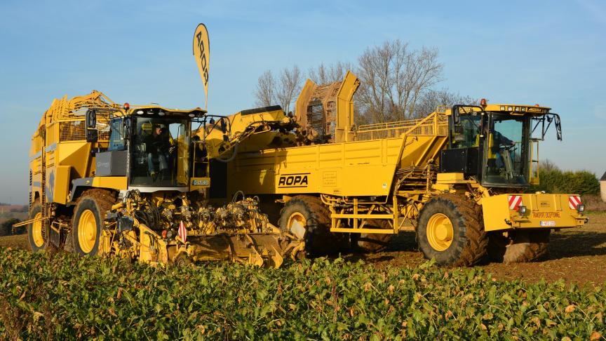 Au champ, la Panther 2 atteint 16,5 km/h, soit 1,5 km/h de plus  que la Panther 1.