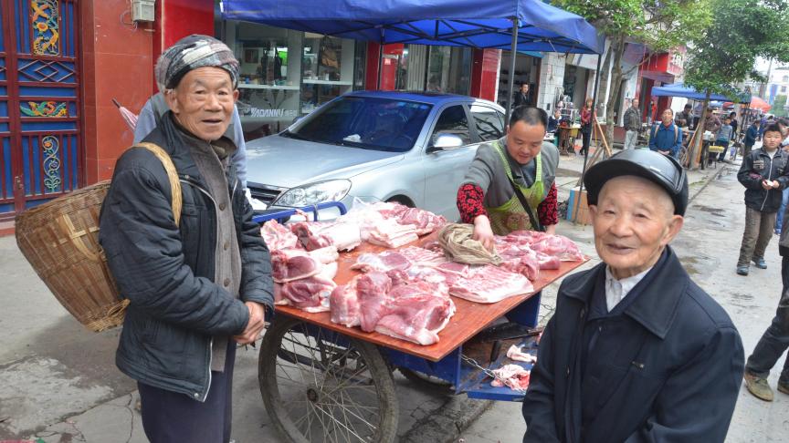 Même si la consommation de produits animaux progresse fortement, la part représentée par la viande bovine  demeure très légère face à la suprématie traditionnelle de la viande de porc et de volaille.