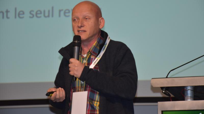Pour poursuivre leur activité, les agriculteurs n’ont plus trop le choix,  il leur faudra « croître ou périr » a asséné Frédéric Rollin en ajoutant  que « les revenus sont souvent constitués des primes Pac ».