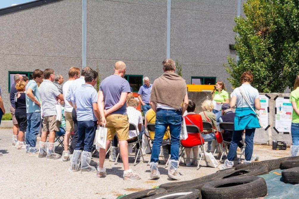 Si le projet CowForme a su toucher un centaine de demandeurs d’emploi, près de 900 éleveurs ont pu suivre des formations adaptées dans le cadre de visites, d’échanges, de focus farm, de webinaires...