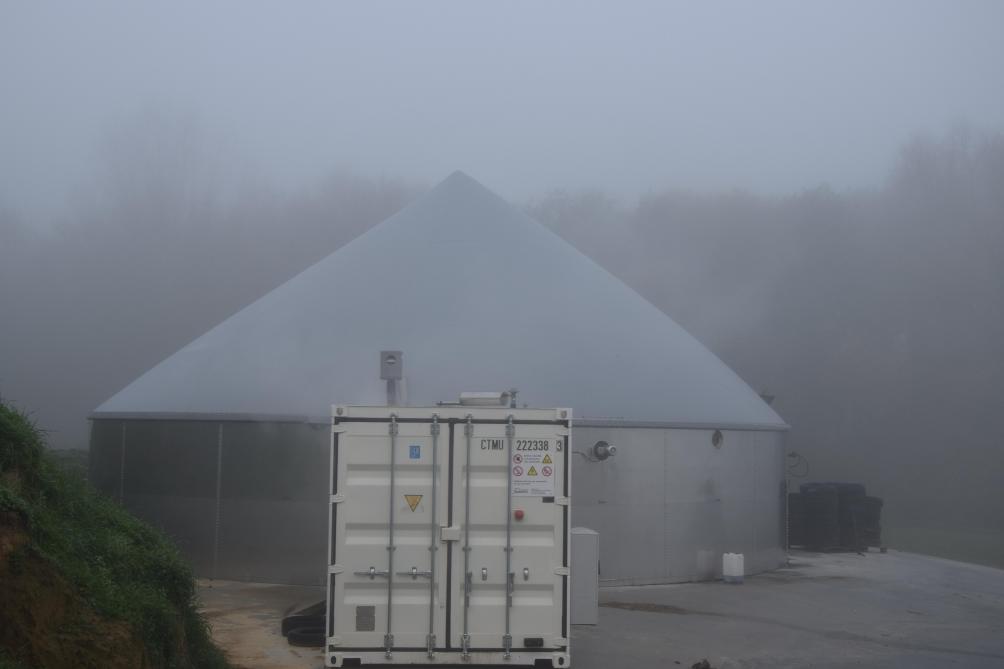 La station de la famille Van Eyck traite le lisier de 120 vaches et produit 22kWh.