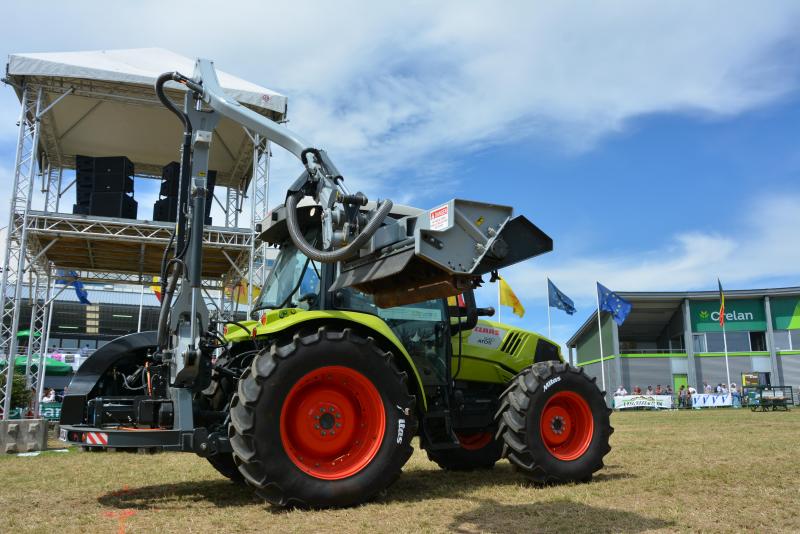 L’E-Kastor intègre une transmission électrique pour l’entraînement du rotor, en remplacement d’une transmission hydraulique.