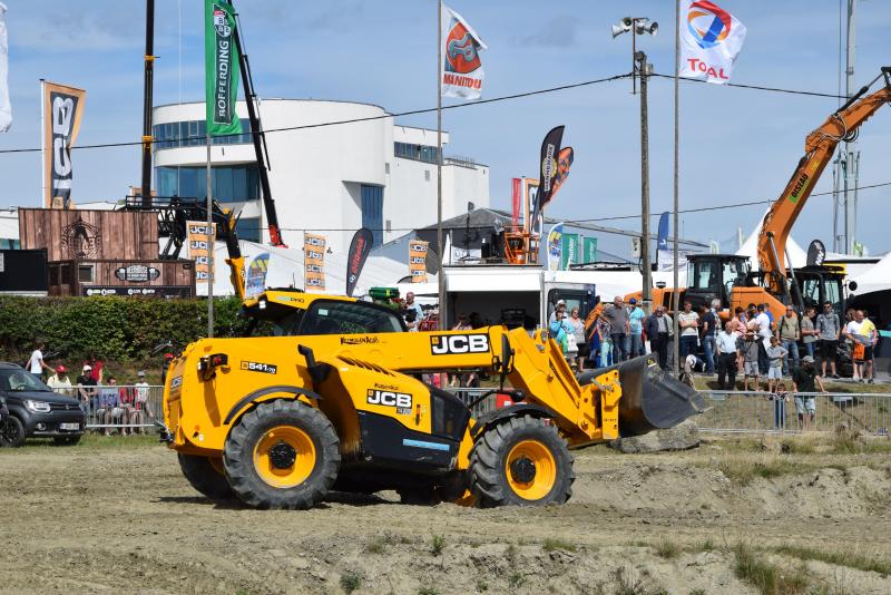 Le JCB 541 70 Agri Pro bénéficie de la nouvelle transmission variable JCB Dualtech VT.