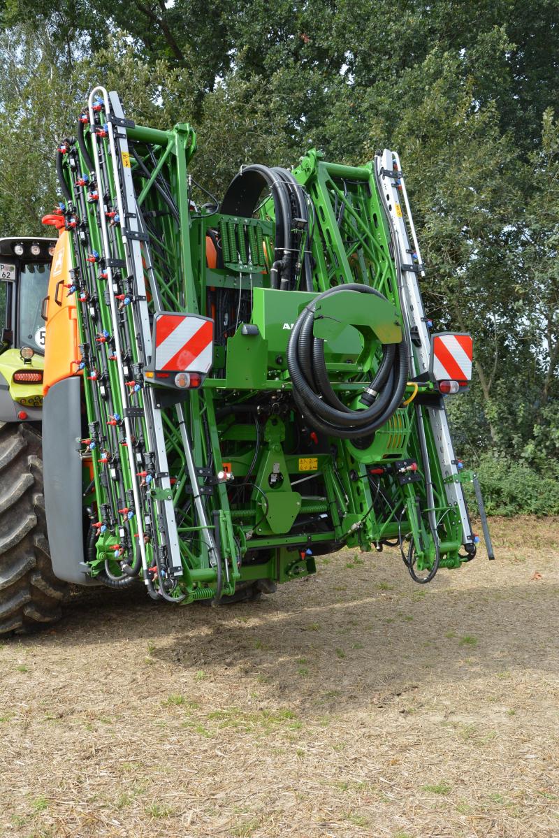 L’UF 2002 peut être équipé d’une rampe Super-S2 de 15 à 30
m.