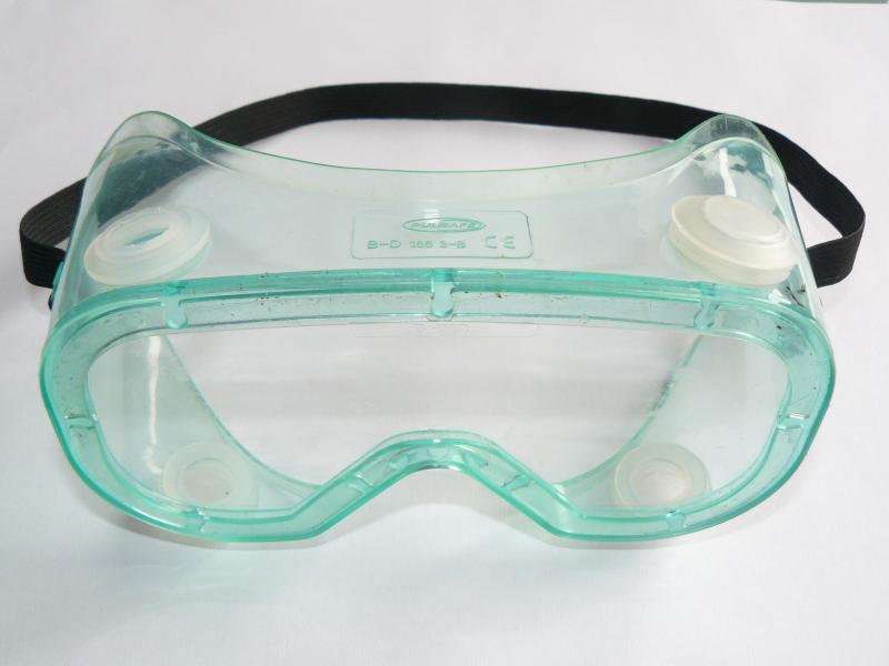 Lunettes de protection.