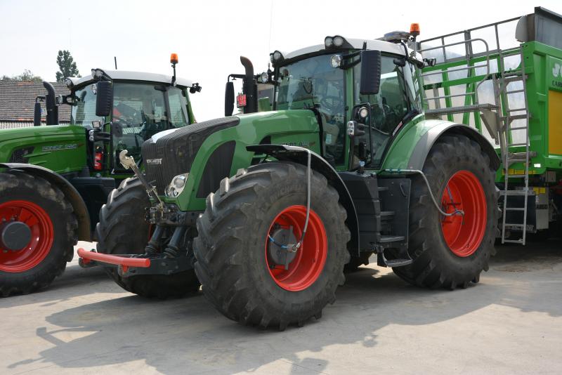 Depuis plus de 10 ans, Yves équipe ses tracteurs du télégonflage.  Un choix personnel mais dont  profitent également ses clients.