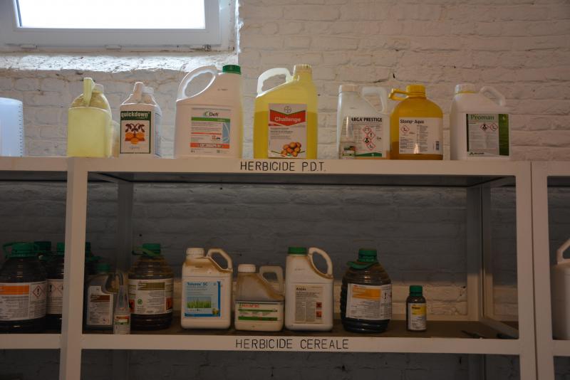 Avant d’arriver en ferme, les produits phyto passent par une procédure d’évaluation stricte mais trop souvent méconnue des consommateurs.