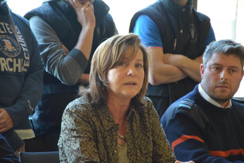 « Avant le 8 octobre, les prélèvements se faisaient en forêt... La procédure actuelle est nettement plus sûre », commente Annick Linden.
