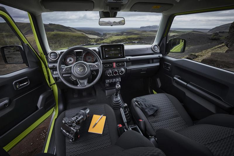 Selon vos besoins, le Jimny pourra vous être livré avec un équipement basique ou richement équipé.