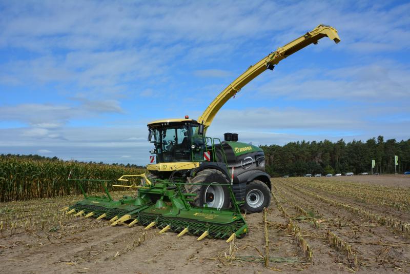La Big X 1180 embarque un moteur de 24,24
l, pour une puissance de 1.156
ch.