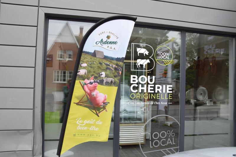 Début mai, en coopération avec d’autres agriculteurs, la ferme d’Hulplanche a ouvert la Boucherie Originelle dans le centre d’Émines.