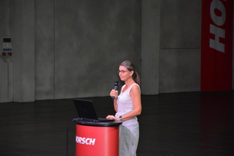 Cornelia Horsch : « Tout outil sorti de nos usines doit correspondre aux conditions rencontrées par l’agriculteur. C’est pourquoi de nombreuses options et configurations figurent au catalogue. »