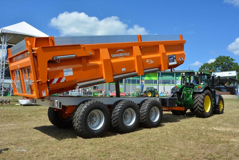 Avec le nouveau châssis Optimum, Dangreville annonce  une réduction du poids de ses bennes de 1.000 kg.
