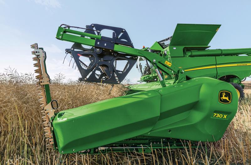 La nouvelle barre de coupe 700X à longueur variable  fait son entrée au catalogue pour la moisson 2020.