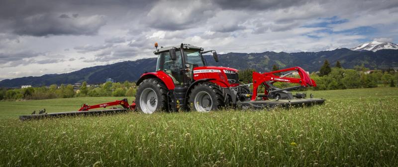 Massey Ferguson commercialise  la série 6700 S avec les transmissions Dyna-6-Super-Eco  et Dyna-VT.
