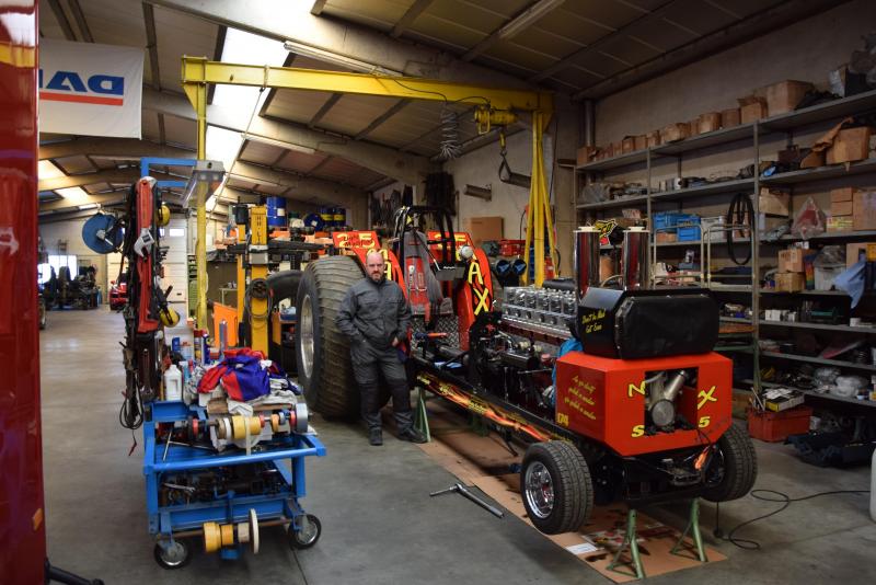 « Celui qui veut se faire un nom dans le tractor pulling doit toujours être en mesure d’améliorer son engin », estime Paul.