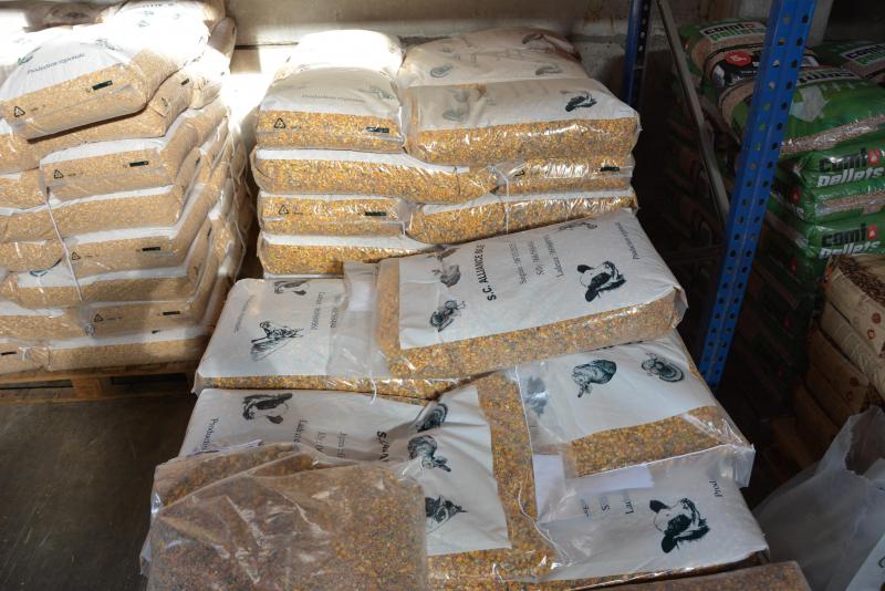 Les aliments pour la basse-cour et  les chevaux constituent par moins de 30 % de la production de l’usine de Ladeuze.