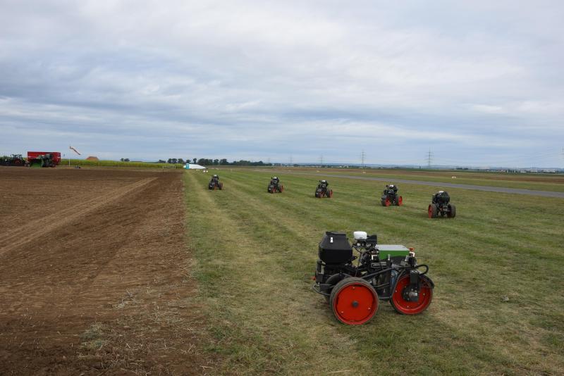 Du côté de Fendt, on mise sur Xaver, un robot de semis fonctionnant en flotte.