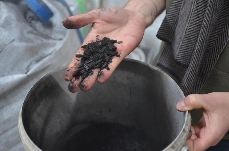 Le biochar a un super impact au niveau du sol, il permet, outre la séquestration du carbone, de stabiliser tout l’azote qui s’y trouve. S’il est cher à l’achat, Le retour sur investissement se fait sur le long terme. P-Y L.
