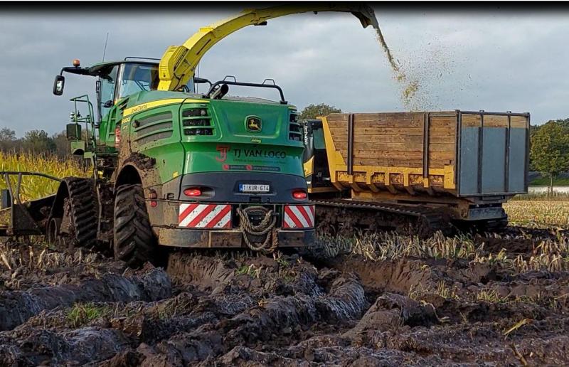 Les conditions de récolte difficiles rencontrées durant l’été et l’automne  ont considérablement mis les machines à rude épreuve.