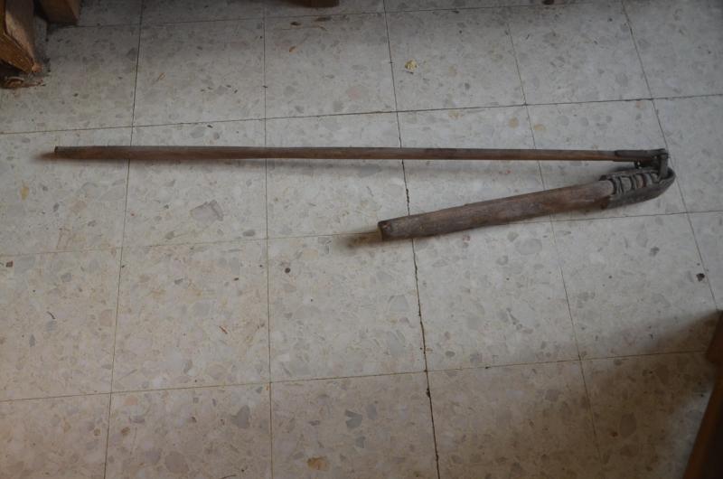 Un objet inanimé peut avoir une âme. Ce fléau a au moins une centaine d’années.  Il n’était plus utilisé qu’occasionnellement, pour préparer les semailles de céréales.