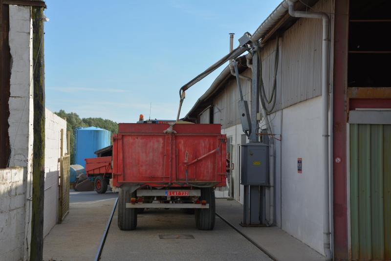 Synagra recommande aux agriculteurs de demander  un échantillon contradictoire de chaque livraison.