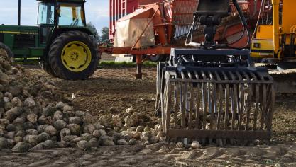 La réaction d’Iscal a frappé de plein fouet les représentants des planteurs. Un compromis plus qu’équitable a été rejeté. Iscal s’assied sur la situation et sait que le prix actuel du sucre fait de la betterave une culture rentable et attrayante et sait que les planteurs ne sont pas prêts de l’abandonner aujourd’hui.