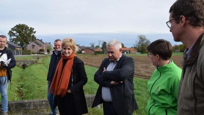 Selon la ministre Céline Tellier et son administration, la différenciation entre un fossé et un cours d’eau pourrait être faite grâce au principe «de la main de l’homme».