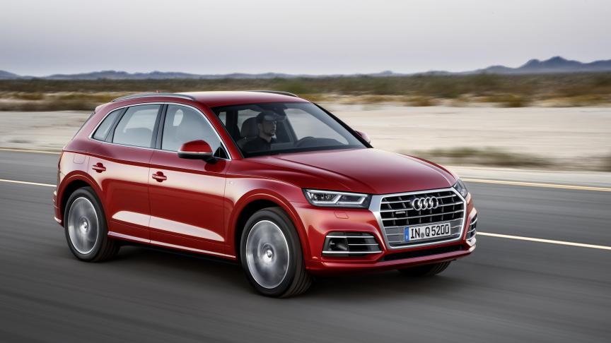 En hors-piste, le nouvel Audi Q5 peaufine ses capacités.
