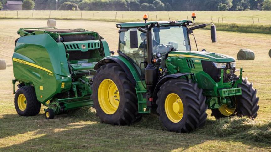 variable-chamber-balers-0877_1000x667