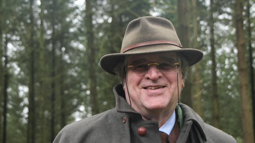 «Il est important qu’une forêt soit équilibrée, vivante et esthétique. C’est possible en plantant différentes espèces d’arbres.», souligne Renaud.