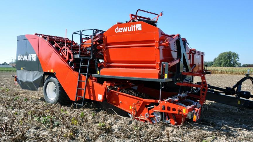 La Torro est équipée de deux tapis de tamisage combiné  à un tapis effaneur.