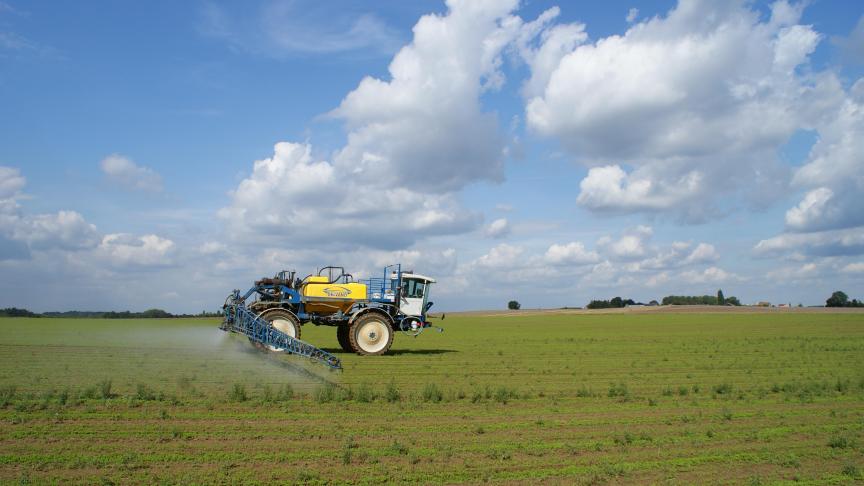 Vu les avis délivrés par les autorités scientifiques européennes, le Copa-Cogeca juge que la pleine ré-autorisation du glyphosate pour 15 ans ne devrait pas être remise en question par des éléments «émotionnels et relevant de la politique».