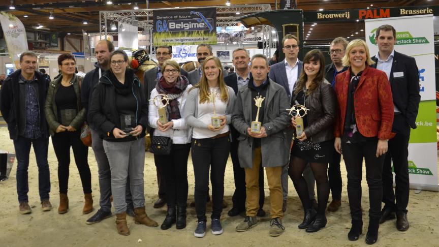 Huit trophées ont été remis : quatre pour des agriculteurs wallons et quatre pour des agriculteurs flamands.