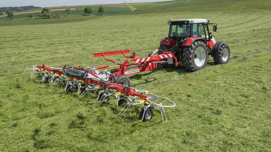 La HIT 8.9 T affiche une largeur de travail de 8,86
m.