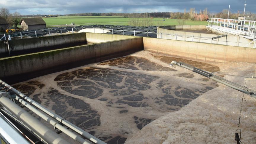 Le lisier est stocké et traité biologiquement sur place. Il est possible d’en traiter jusqu’à 60.000 t et celui-ci peut provenir d’autres exploitations.