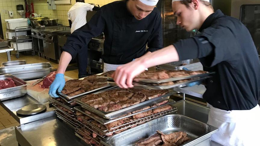 C’est la section Horca du Cefa qui était à la manoeuvre pour la cuisson  de la viande.