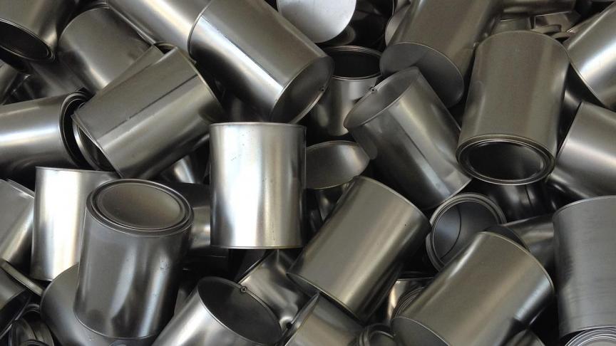 Une utilisation insoupçonnée  des boîtes de conserve...