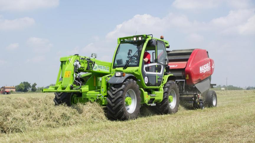 Les MF34.7 et MF34.9 peuvent être utilisés pour la fenaison, le travail du sol ou encore l’épandage d’engrais.