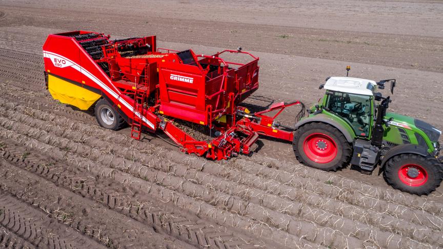 Outre son nouveau design, l’Evo 280 bénéficie d’une trémie de 8
t et de trois séparateurs.