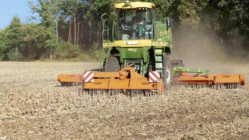 Équipée du Perfect TriGant, la Big M 450 affiche une largeur de travail de 9,20
m.