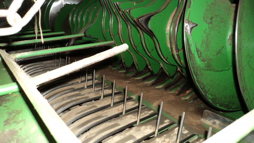 L’état du dispositif de coupe est examiné.