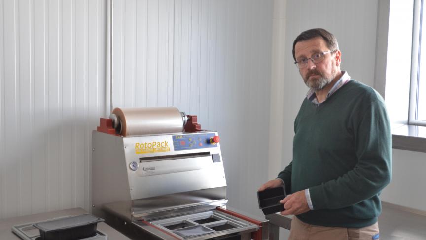 Pour Alain De Bruyn, président d’Agrinew, les tarifs appliqués pour les producteurs pour l’usage des installations et du matériel seront répartis entre un prix fixe par local utilisé et un prix variable en fonction du nombre de contenants utilisés.