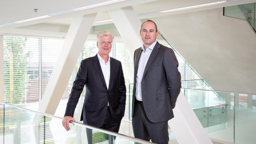 De gauche à droite, Alexander van der Lely président du conseil de surveillance, et André van Troost, directeur général.