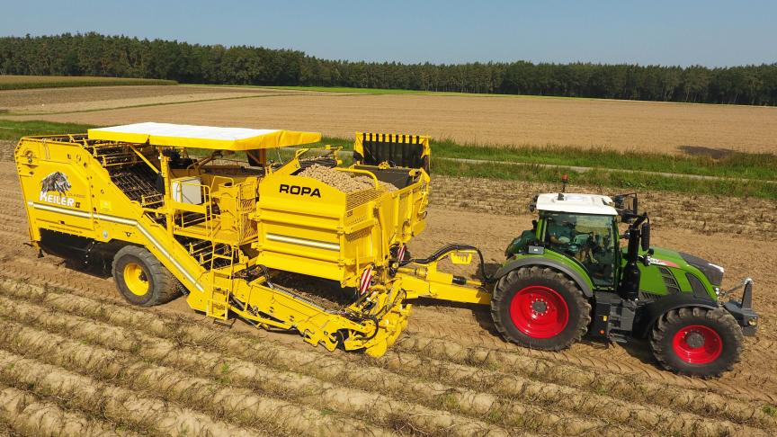 Sur la Keiler II Classic, la table de visite peut accueillir jusqu’à 7
personnes.