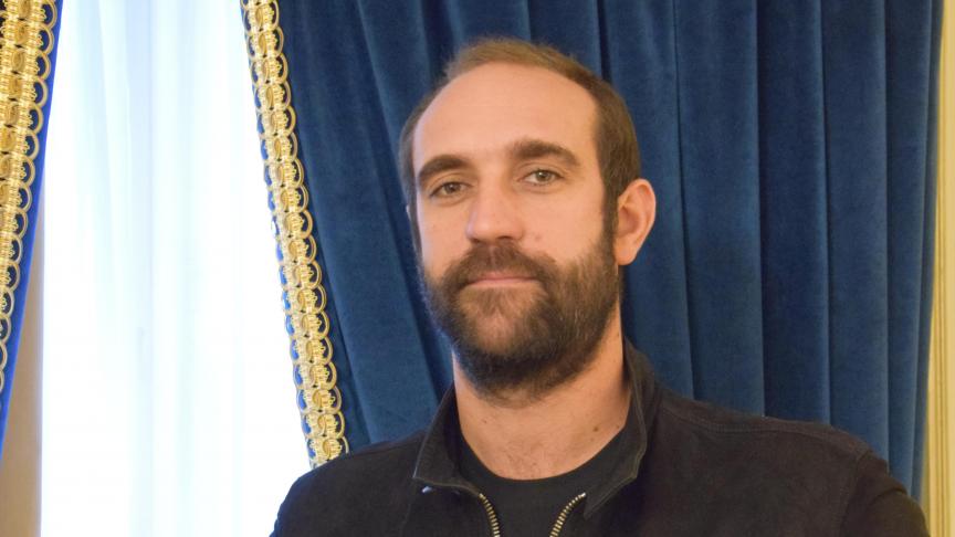 «Mon histoire est plus compliquée que cela et je n’ai pas tout dit mais, pour que le public comprenne tous les enjeux et que le message passe, certaines choses devaient être présentées plus simplement», explique le réalisateur Édouard Bergeon.